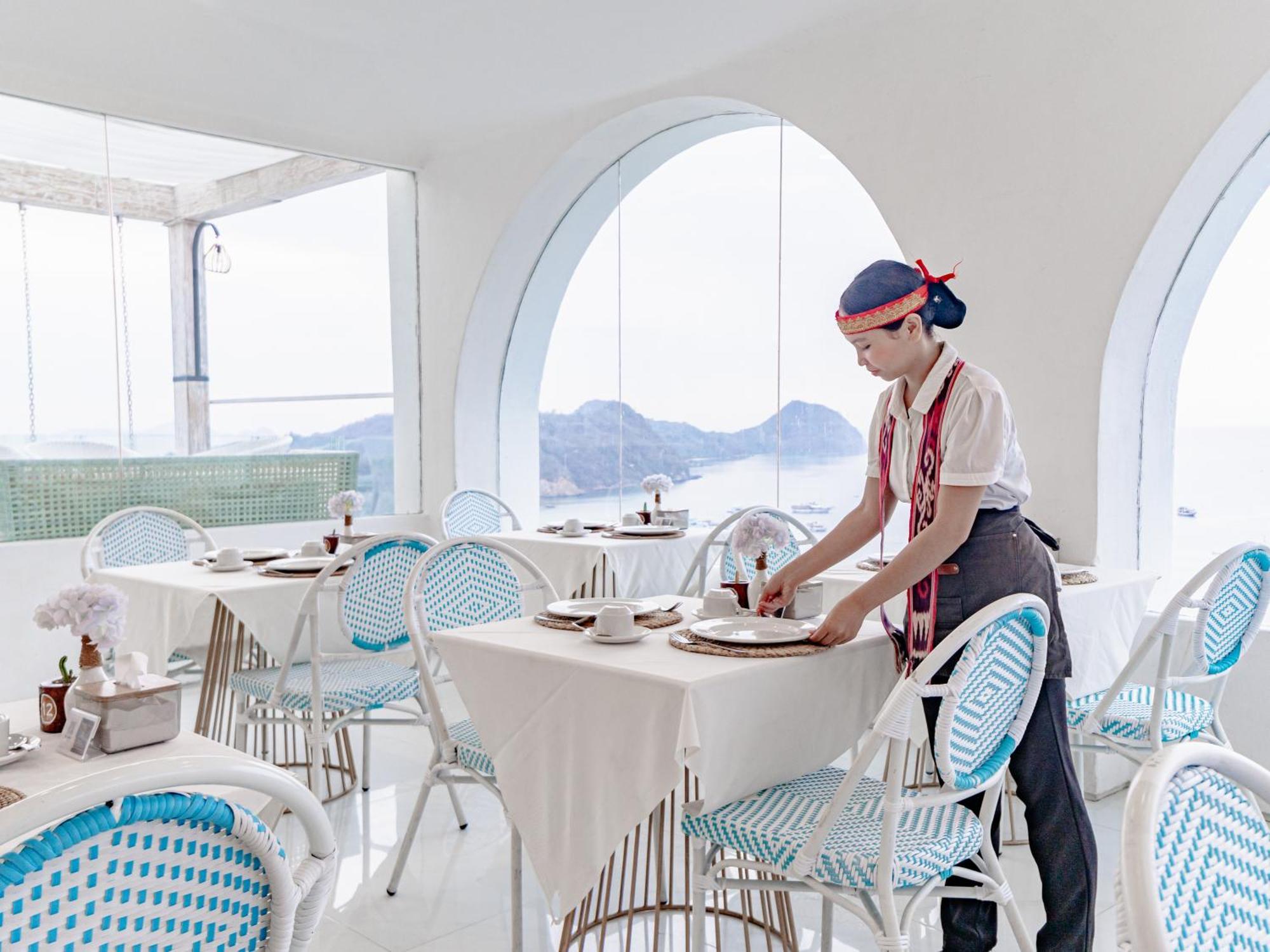 Loccal Collection Hotel Komodo ลาบวนบาโจ ภายนอก รูปภาพ